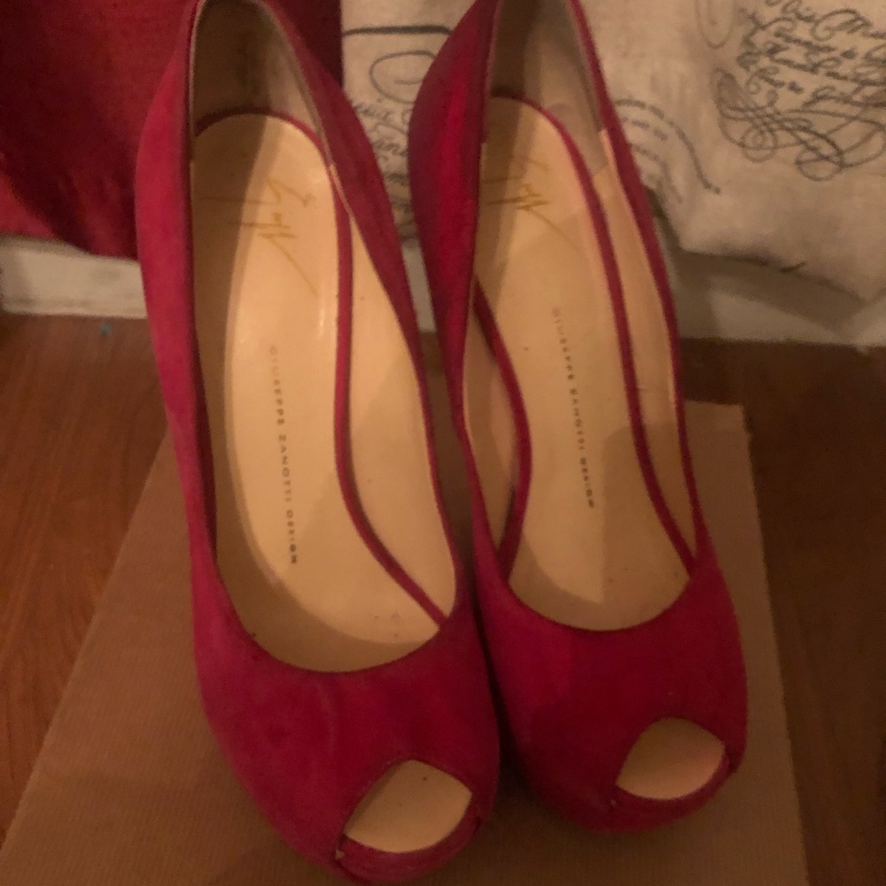 Hot pink Giuseppe Zanotti